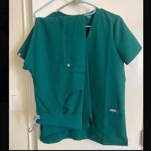 FIGS Hunter Green Kade S/tall, and Casma XS